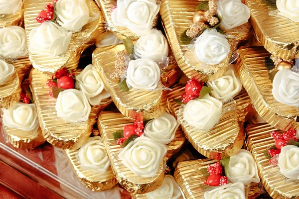 bir sürü değişik çikolatalı pralin