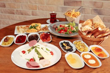 zengin ve leziz Türk Kahvaltı