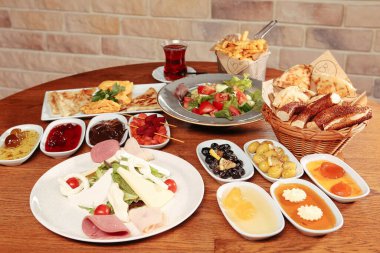 zengin ve leziz Türk Kahvaltı