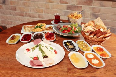 zengin ve leziz Türk Kahvaltı