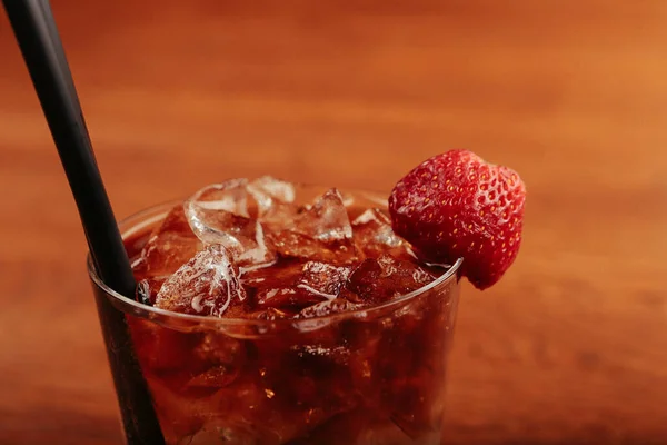 Alkohol Cocktail Drink Auf Dem Tisch Restaurant — Stockfoto