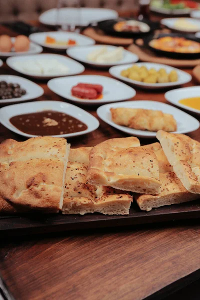 Reichhaltiges Und Köstliches Türkisches Frühstück — Stockfoto