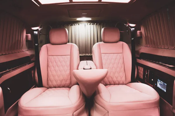 Luxe Moderne Rose Intérieur Voiture — Photo