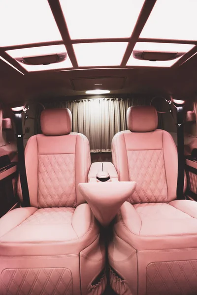 Luxe Moderne Rose Intérieur Voiture — Photo