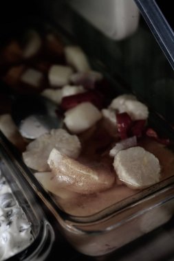 Geleneksel Türk ve Yunan yemek meze masası