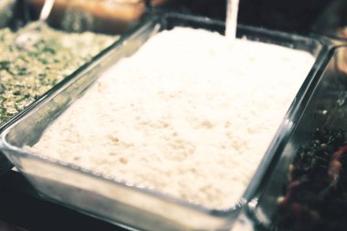 Geleneksel Türk ve Yunan yemek meze masası