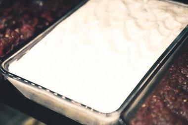 Geleneksel Türk ve Yunan yemek meze masası