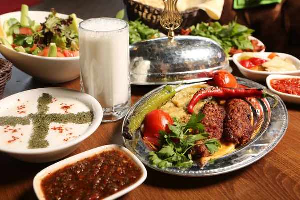 Kebab Ramadan Tradisional Turki Dan Arab — Stok Foto