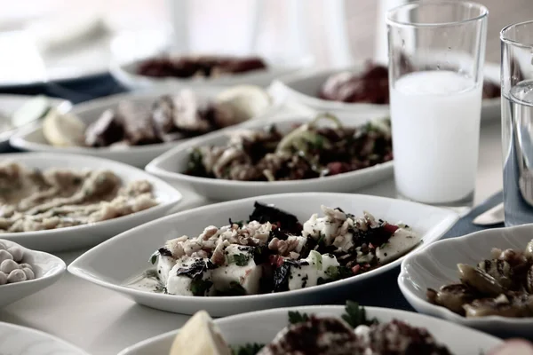 Traditionelles Türkisches Und Griechisches Dinner Meze Tisch — Stockfoto