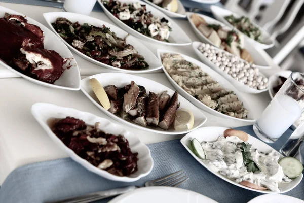 Tradiční Turecký Řecký Jídelní Meze Stůl — Stock fotografie