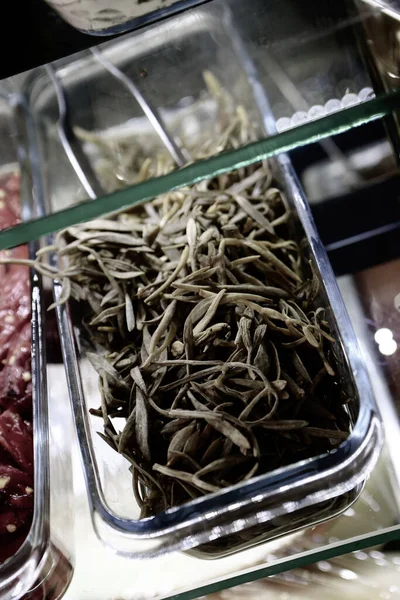 Geleneksel Türk ve Yunan yemek meze masası