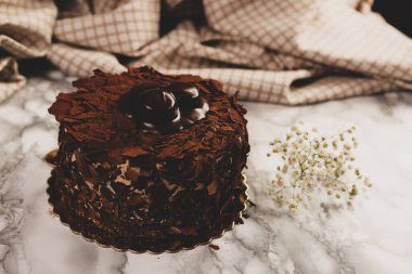 Masada lezzetli bir pasta var.