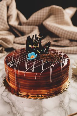 Masada lezzetli bir pasta var.