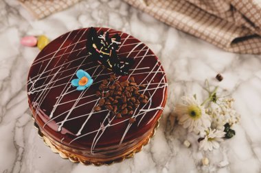 Masada lezzetli bir pasta var.