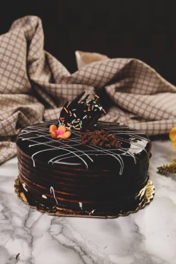 Masada lezzetli bir pasta var.