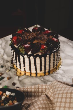 Masada lezzetli bir pasta var.