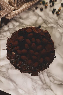 Masada lezzetli bir pasta var.