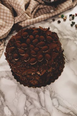 Masada lezzetli bir pasta var.