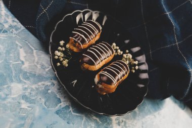 Masada lezzetli bir pasta var.