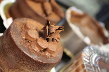 Masada lezzetli bir pasta var.