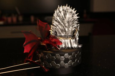 Masada lezzetli bir pasta var.