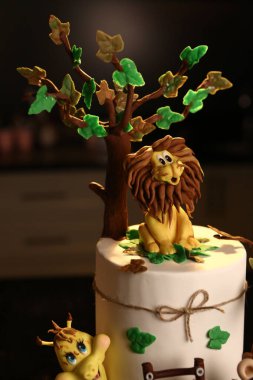 Masada lezzetli bir pasta var.