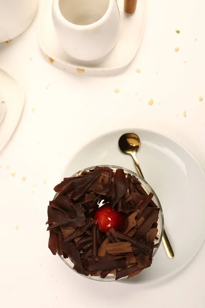 Tafel Mit Leckerem Kuchen Auf Dem Tisch — Stockfoto