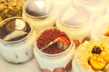 Masada lezzetli bir pasta var.