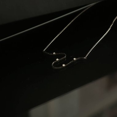 Elmas Mücevherler ve Moda Mücevherleri