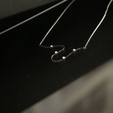 Elmas Mücevherler ve Moda Mücevherleri