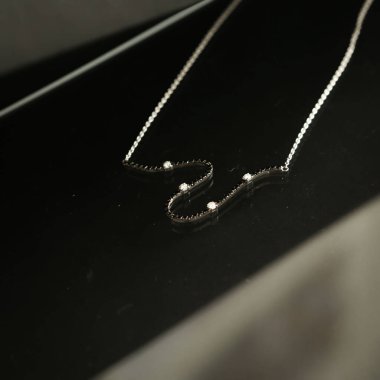 Elmas Mücevherler ve Moda Mücevherleri