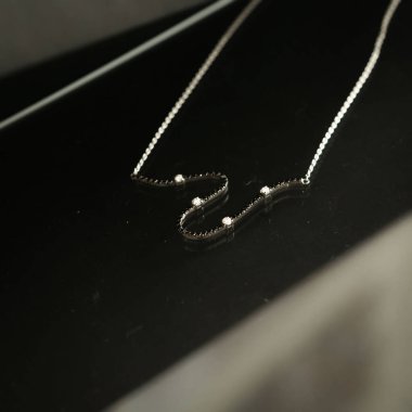 Elmas Mücevherler ve Moda Mücevherleri