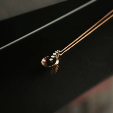 Elmas Mücevherler ve Moda Mücevherleri