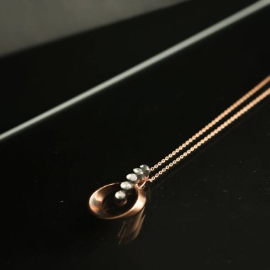 Elmas Mücevherler ve Moda Mücevherleri