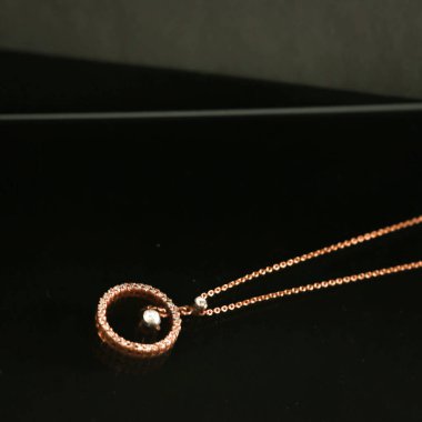 Elmas Mücevherler ve Moda Mücevherleri