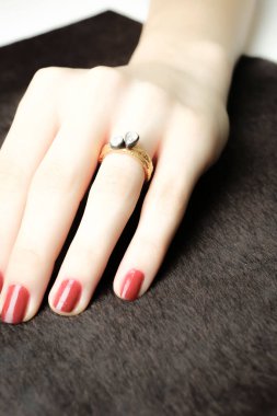 Elmas Mücevherler ve Moda Mücevherleri