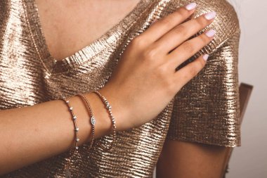 Elmas Mücevherler ve Moda Mücevherleri