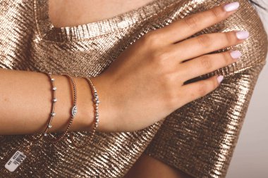 Elmas Mücevherler ve Moda Mücevherleri