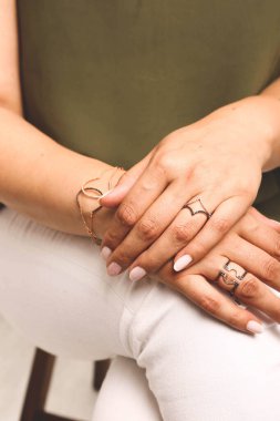 Elmas Mücevherler ve Moda Mücevherleri