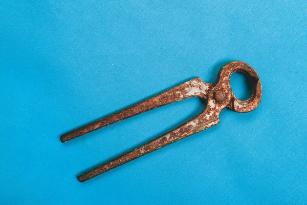 Old Well Used Pair Rusty Nippers — Foto Stock