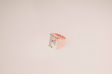 Elmas Mücevherler ve Moda Mücevherleri