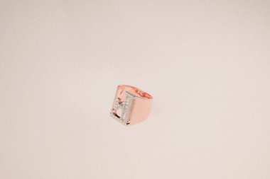 Elmas Mücevherler ve Moda Mücevherleri