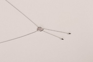 Elmas Mücevherler ve Moda Mücevherleri