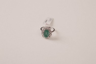 Elmas Mücevherler ve Moda Mücevherleri