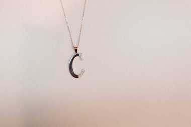 Elmas Mücevherler ve Moda Mücevherleri