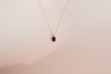 Elmas Mücevherler ve Moda Mücevherleri