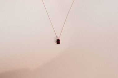 Elmas Mücevherler ve Moda Mücevherleri