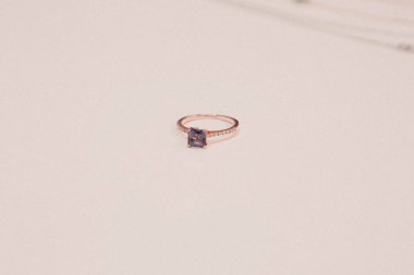 Elmas Mücevherler ve Moda Mücevherleri