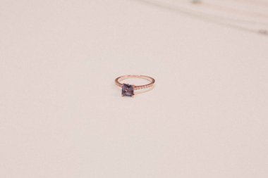 Elmas Mücevherler ve Moda Mücevherleri