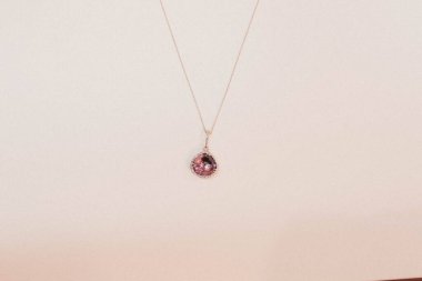 Elmas Mücevherler ve Moda Mücevherleri